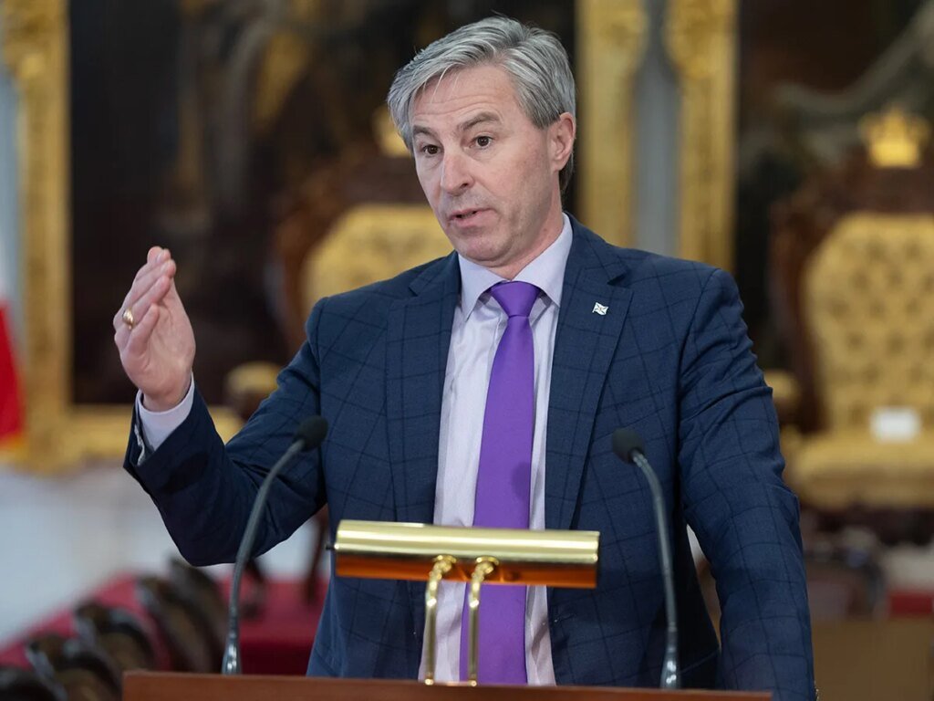 A jolt of energy for Canada's almost-worst performer