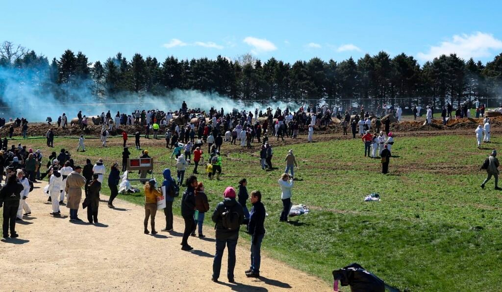 Animal rescue group says it bought 1,500 beagles from Wisconsin facility targeted by protesters
