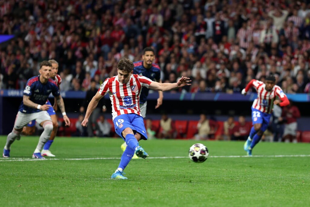 Atletico Madrid and Arsenal play out Champions League stalemate