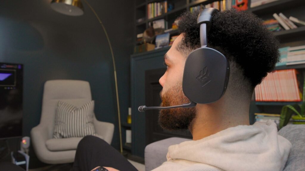 B.C.'s Beacn expands audio catalogue with voice-first headset