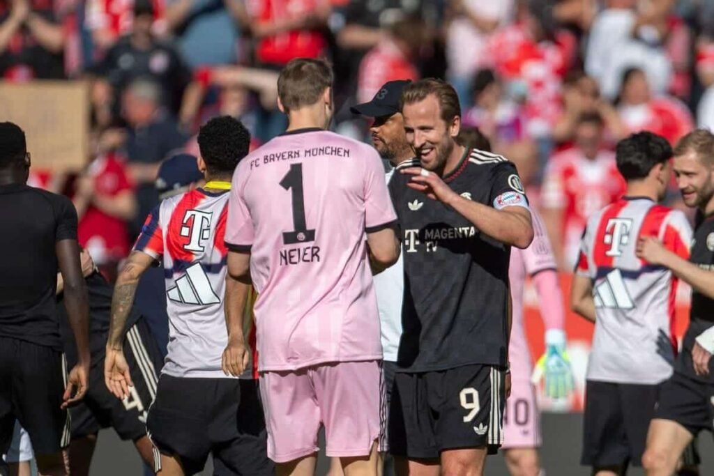 Bayern edge seven-goal thriller while PSG extend lead at the top