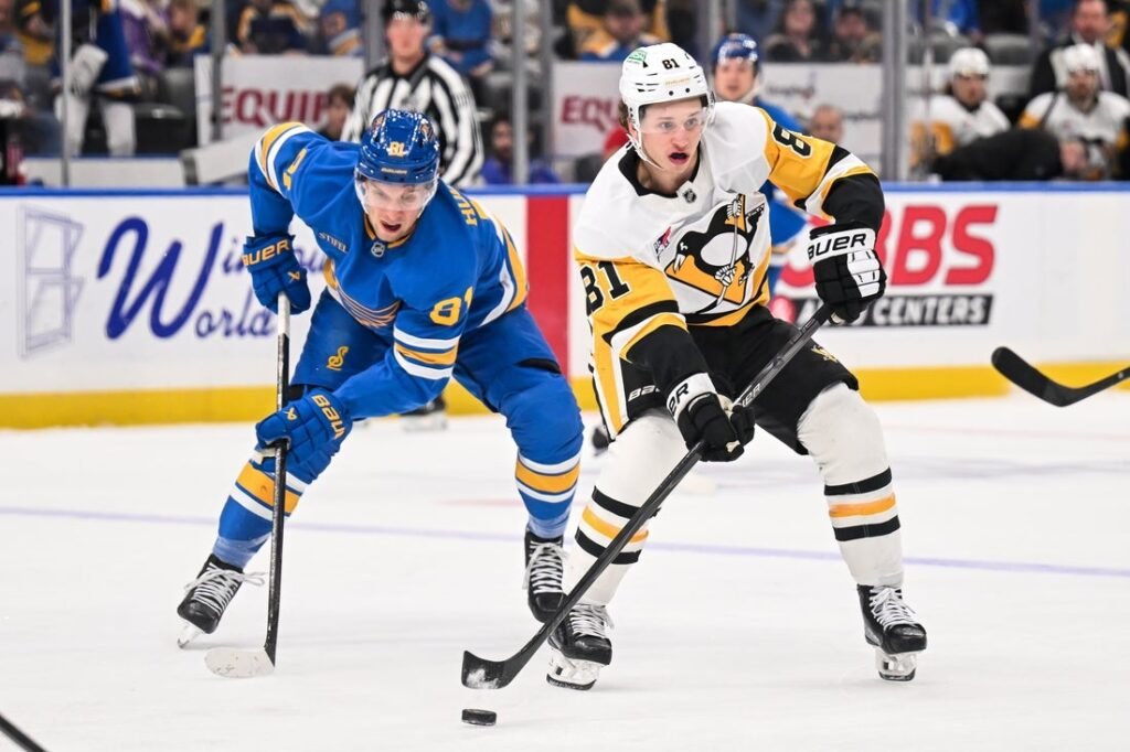 Blues rebound from 3-goal deficit, top playoff-bound Penguins