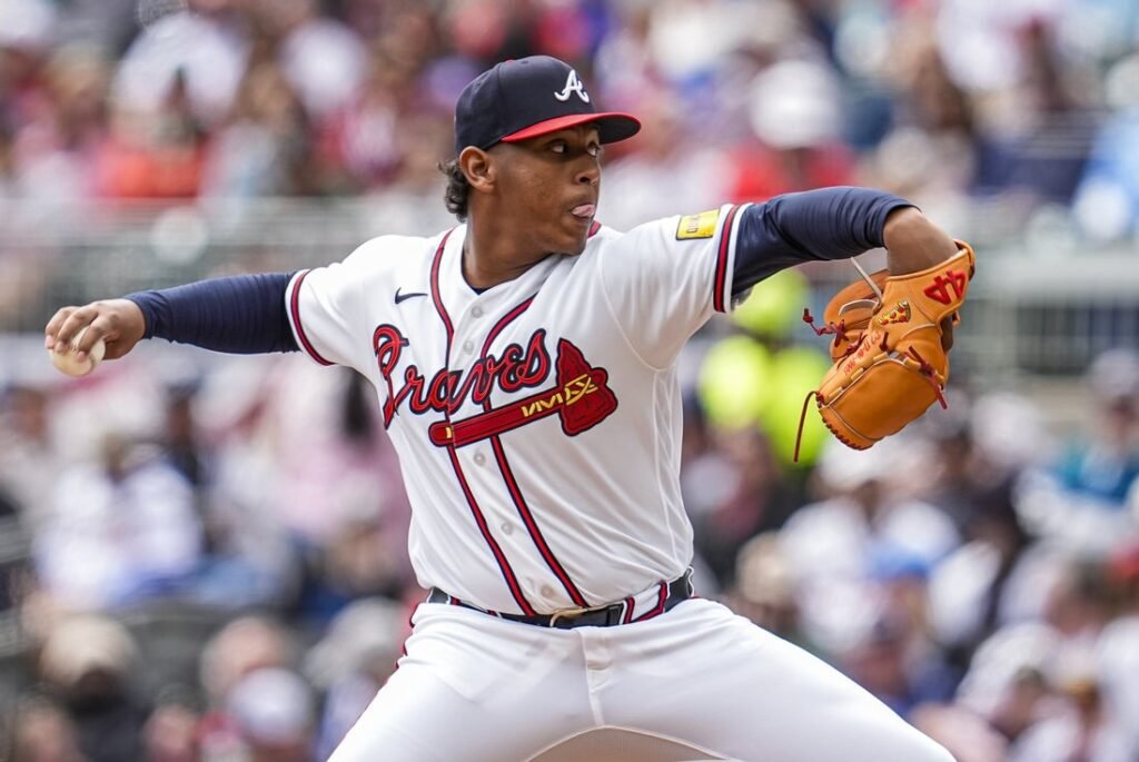 Braves promote RHP Didier Fuentes, shuffle rotation