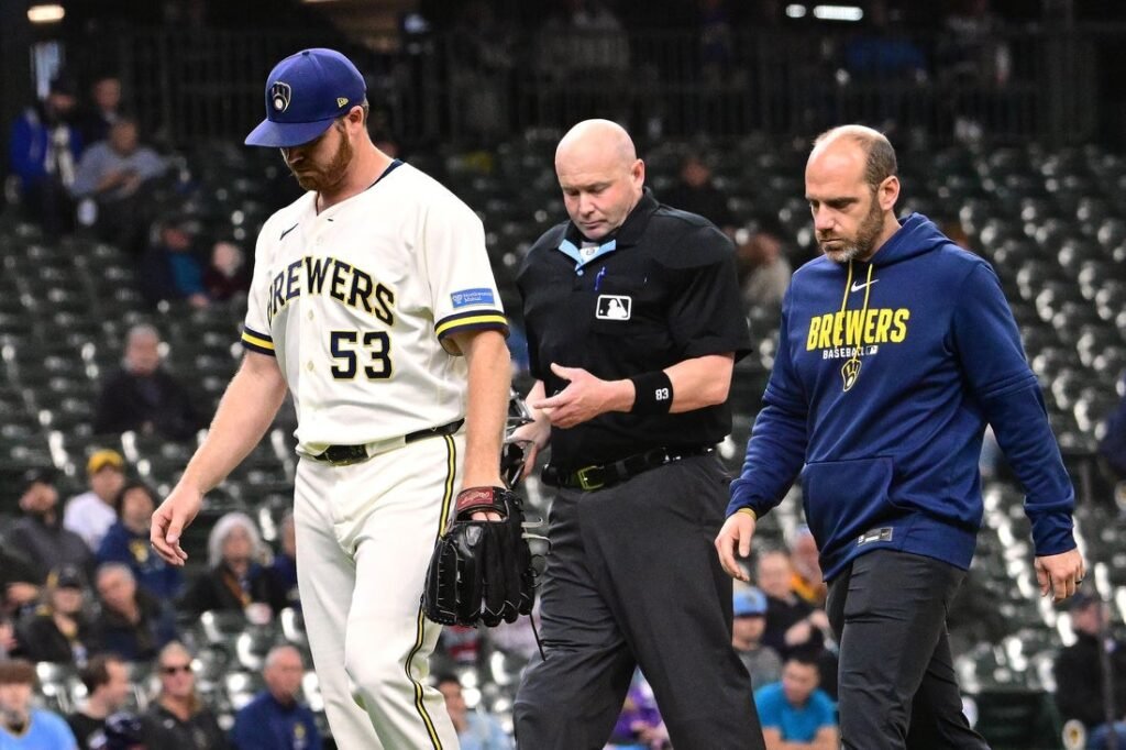 Brewers RHP Brandon Woodruff exits after velocity dips