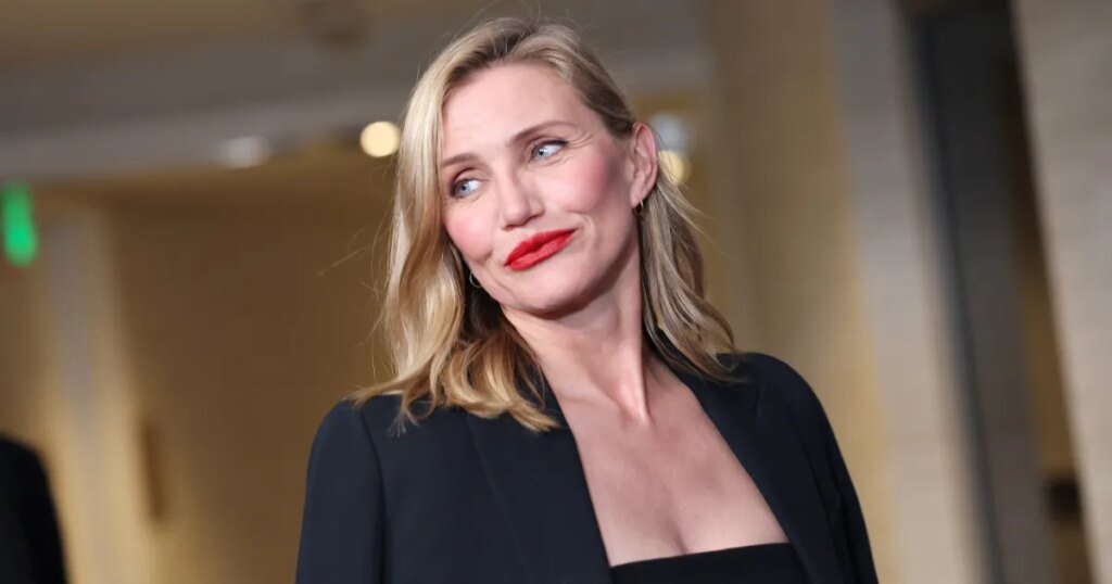 Cameron Diaz's Comfy, Elegant Sneakers Style Is on Amazon