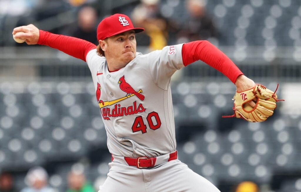 Cardinals roll past Pirates, Paul Skenes