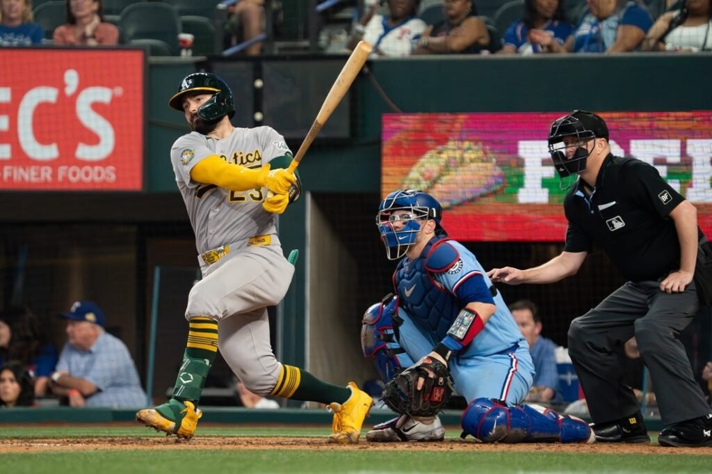 Carlos Cortes’ two-run triple lifts Athletics over Rangers