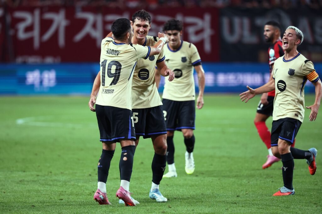 Defender knocks back Barcelona contract offer