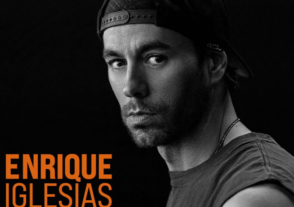 Enrique Iglesias Offers Stage Photo Opportunities During Poland Concert Experience