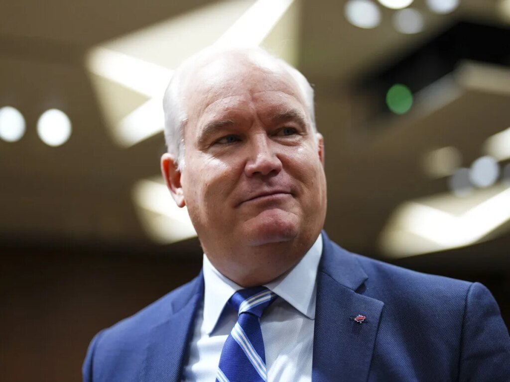 Erin O'Toole, Lisa Raitt, Ralph Goodale among the names on Carney's Canada-U.S. council