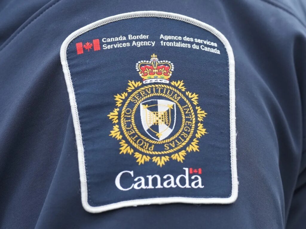 Ex-CBSA employee improperly passed on data to potential real estate clients