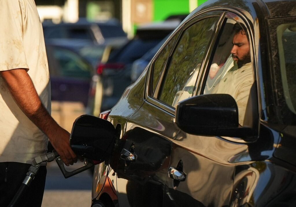 Federal pause on gasoline, diesel tax takes effect today, after Iran fuel price spike