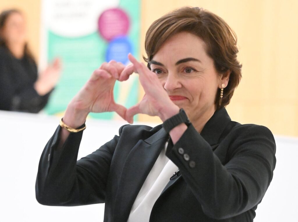 Four female premiers on whether Christine Fréchette can avoid the 'glass cliff'