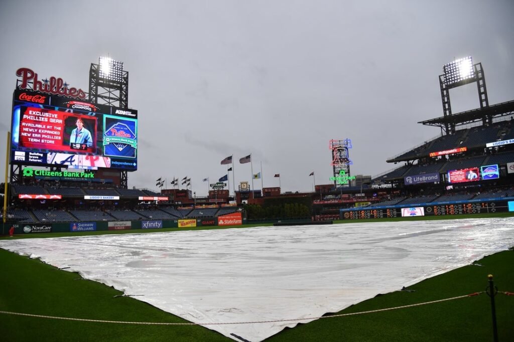 Giants, Phillies to play Thursday doubleheader after postponement