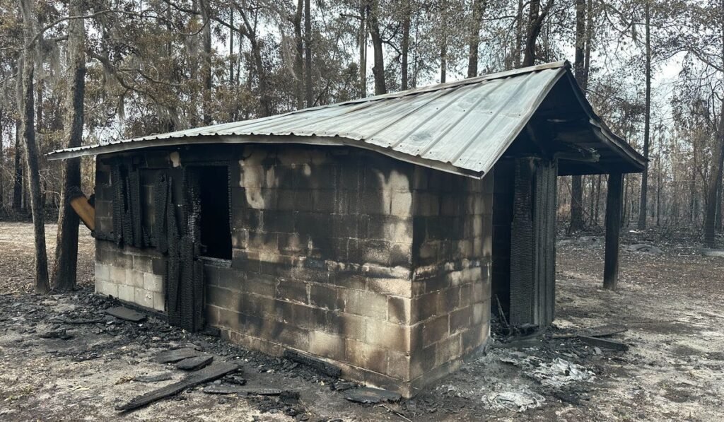 Heavy weekend rain slows 2 sprawling Georgia wildfires, even as new blazes start