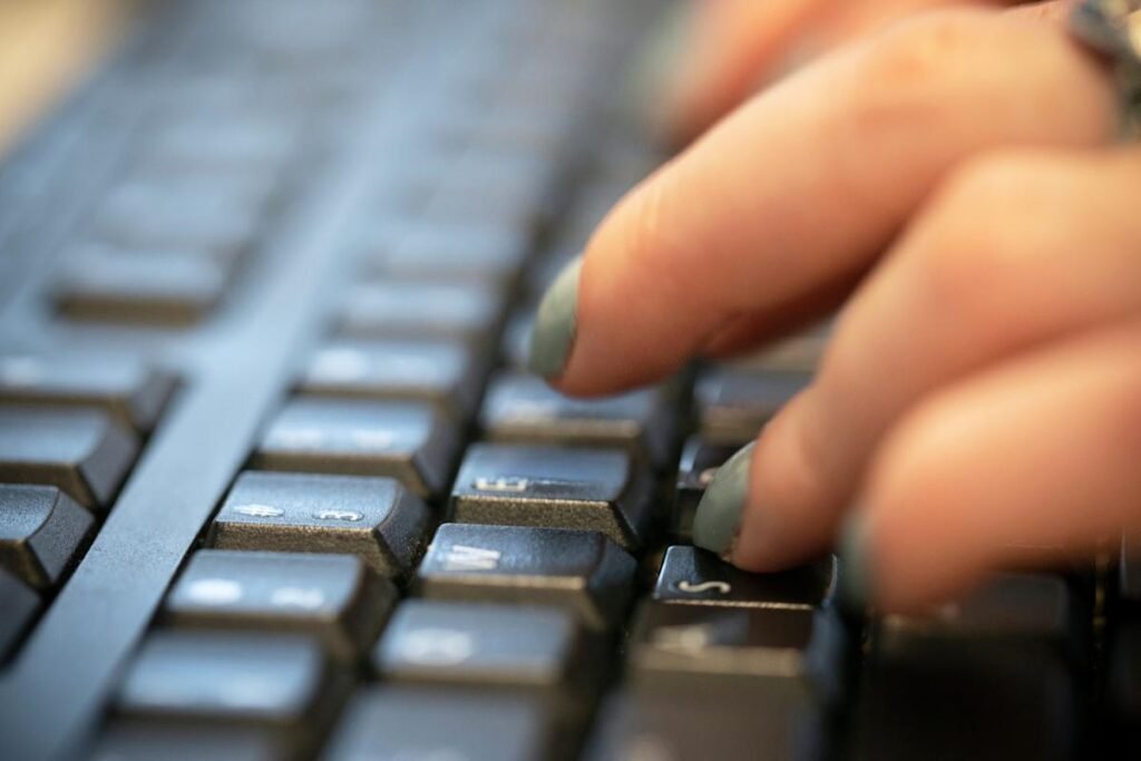 Hey Meta workers, are you getting paid for those keystrokes?