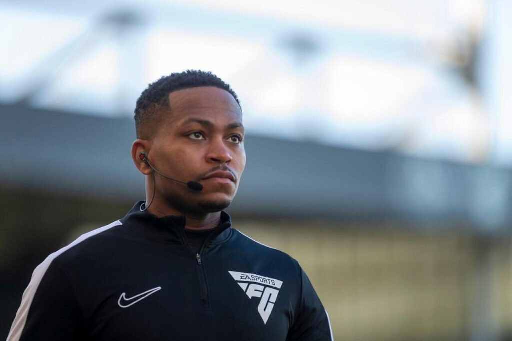 Howson to make history in Chelsea-Man City final