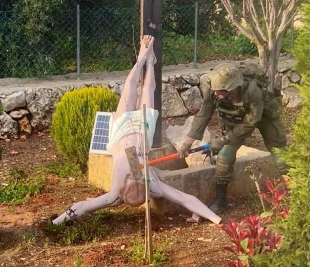 Image of Israeli soldier knocking down statue of Jesus in Lebanon prompts rare apology from Netanyahu | International
