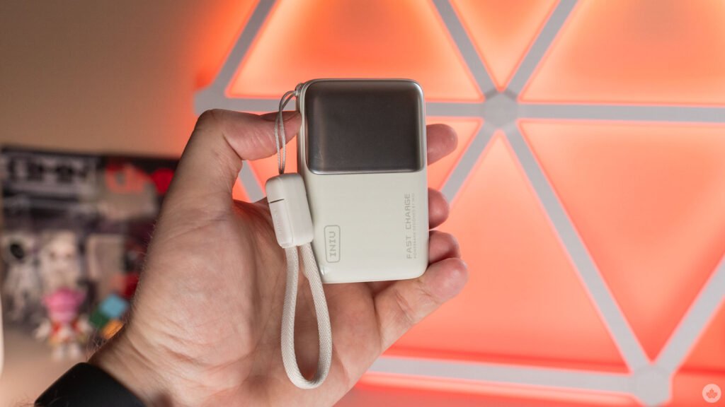 Iniu P50 power bank boasts big charge in a tiny package