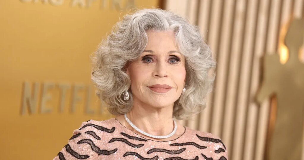 Jane Fonda Uses This Serum That Users Say 'Fills the Wrinkles'