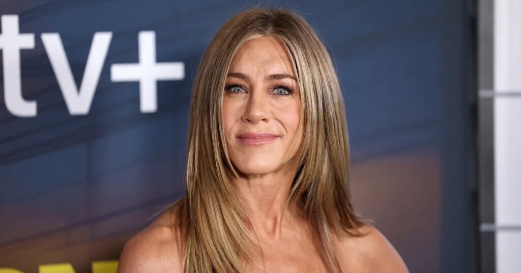 Jennifer Aniston's Off-Duty Style Includes This 'Basic' Top Look