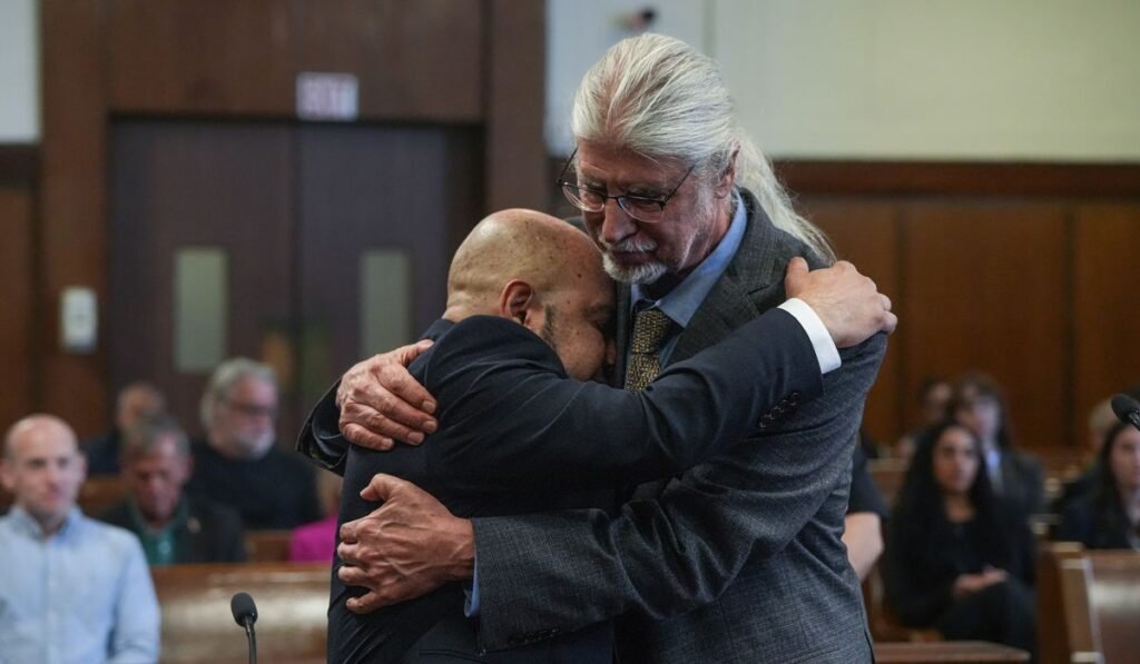 Judge tosses murder conviction for man who served 25 years, rebuking a ‘troubling’ prosecution