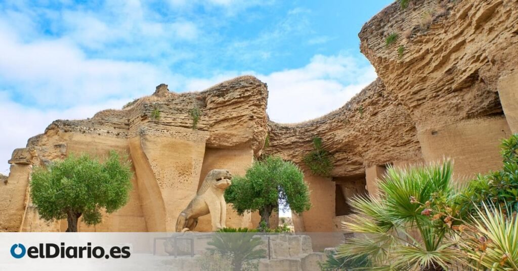 La cantera de Andalucía con más de 2.500 años de historia y una colección esculturas talladas en roca