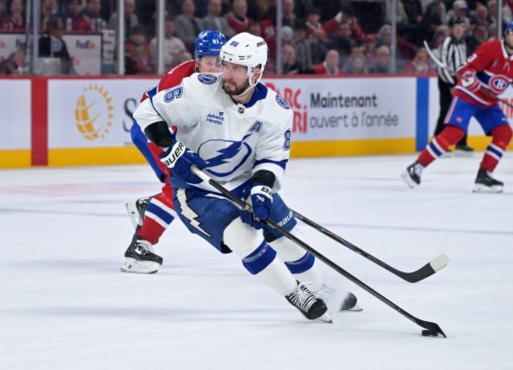 Lightning, with home ice vs. Habs assured, oppose Rangers in tune-up