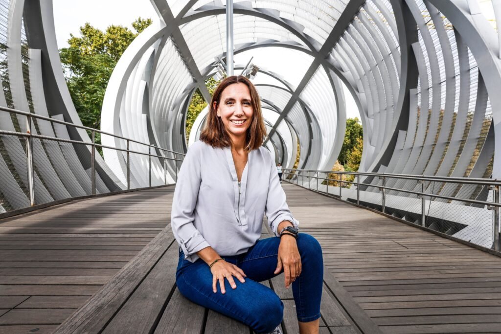 Lucía Prieto Godino, the scientist who transferred a behavior from one species to another