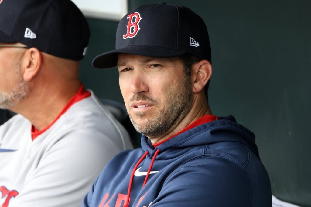 MLB roundup: Chad Tracy wins managerial debut as Red Sox top O's