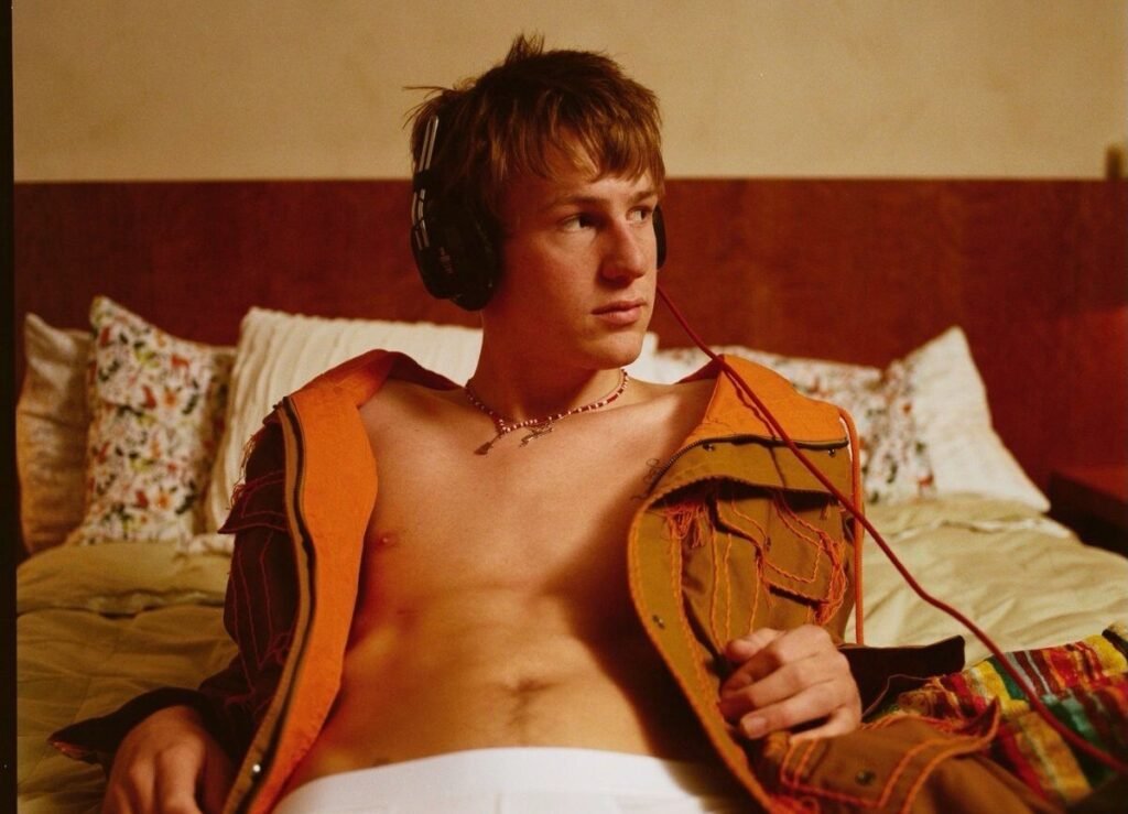 Malcolm Todd Claims Four Spots In US Spotify Top 100 Chart