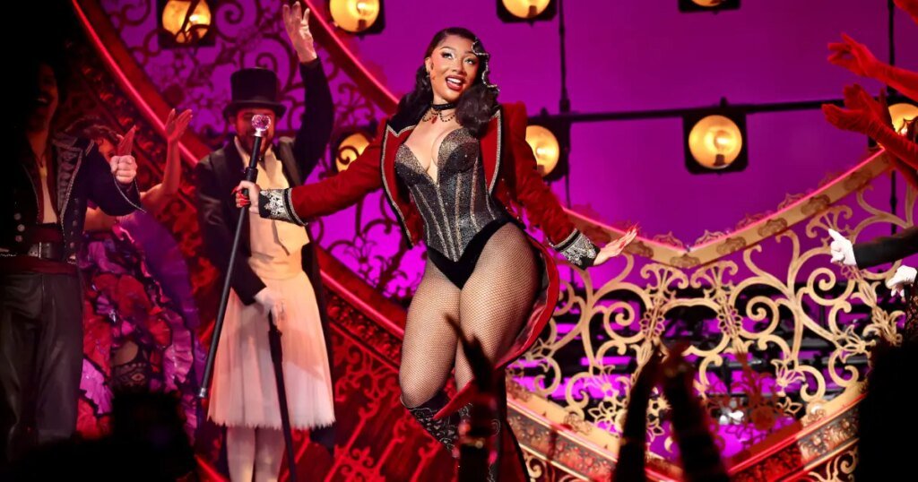 Megan Thee Stallion Cries on Stage After Klay Thompson Split