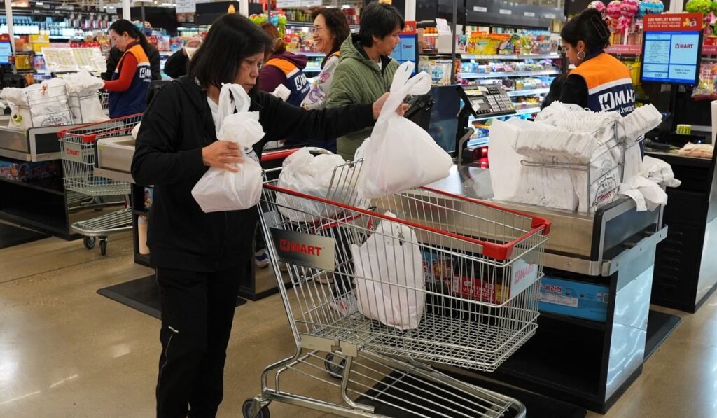 More Americans than ever describe finances as ‘getting worse’