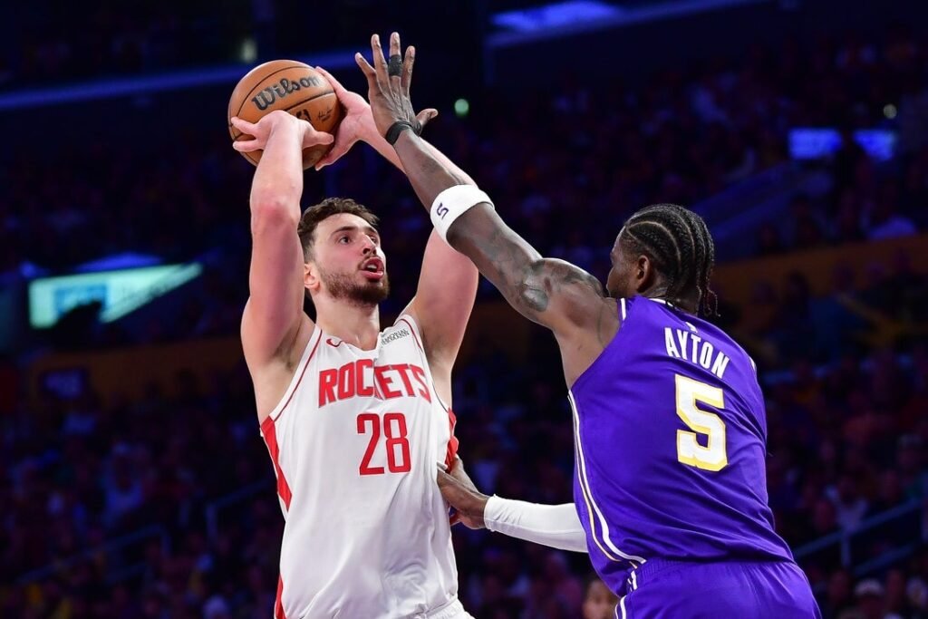 NBA roundup: Rockets, Pistons stay alive with Game 5 wins