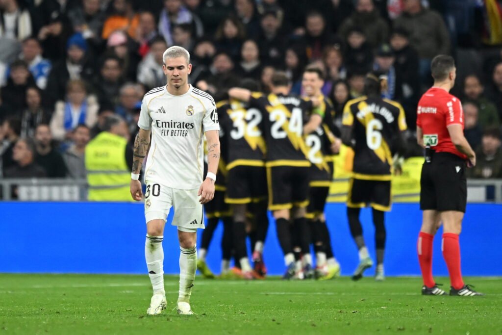 Real Madrid to meet with agents of €45m winger to decide future