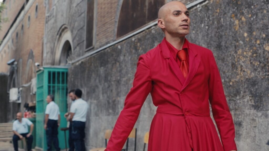 Review: Dentro – Cineuropa Review: Dentro - Cineuropa