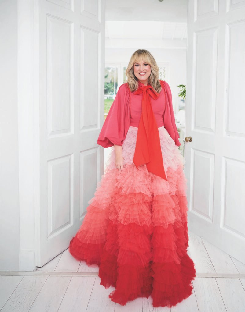 Sara Davies habla sobre mantenerse fuerte para su familia, confianza en su cuerpo y vivir frugalmente – Celebrity Land