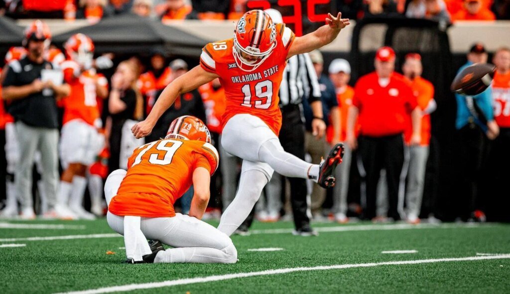 Saskatchewan Roughriders sign Australian kicker Alex Hale
