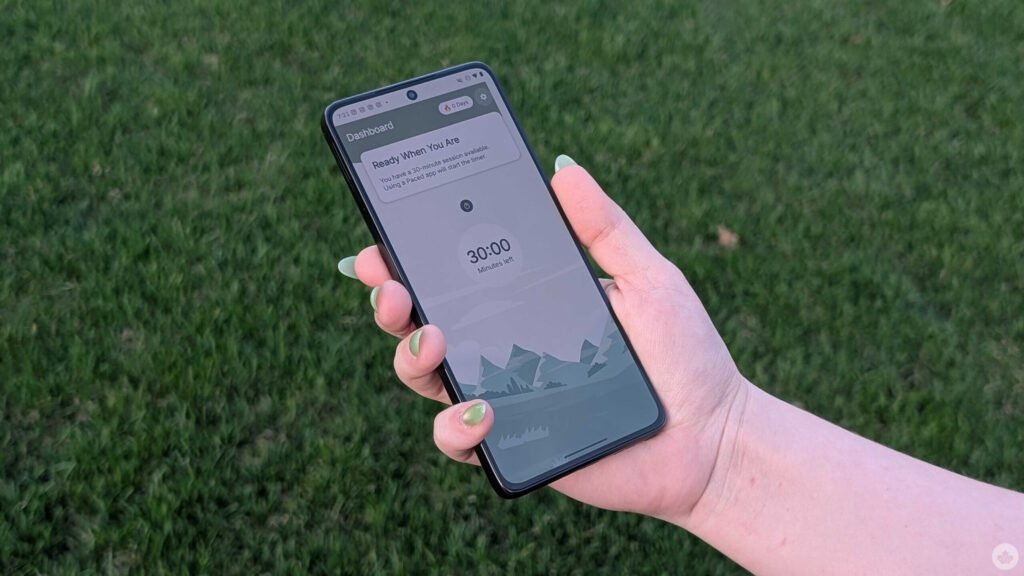 Saskatoon-made app helps beat doomscrolling by walking