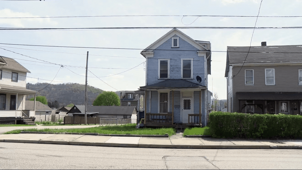 Se cancela propuesta de entretenimiento para adultos y lugar de mariscos en Johnstown – Celebrity Land