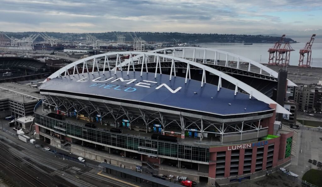 Seattle cleans up 1.2 million pounds of waste this year ahead of World Cup Seattle cleans up 1.2 million pounds of waste this year ahead of World Cup