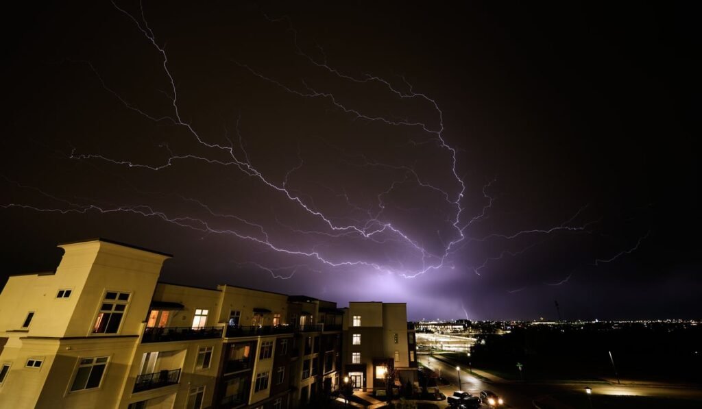Severe storms accompanied by tornadoes damage communities from the Plains to the Midwest