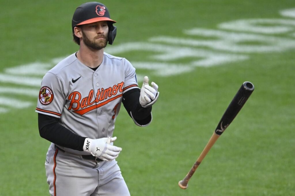Someone's got to win when Orioles, Royals skid into each other
