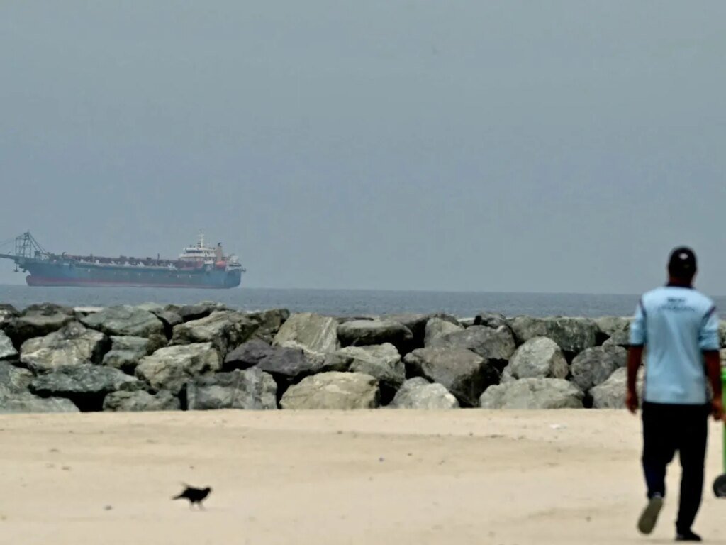 Strait of Hormuz is "fully open and ready for full passage"