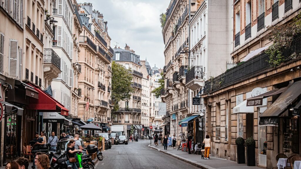 The Digital Nomad's Guide to Living & Working in France
