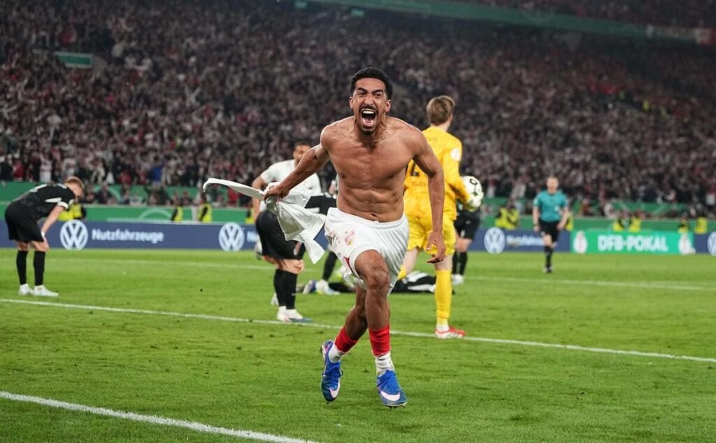 Tomas' 119th-minute winner sets up Bayern final