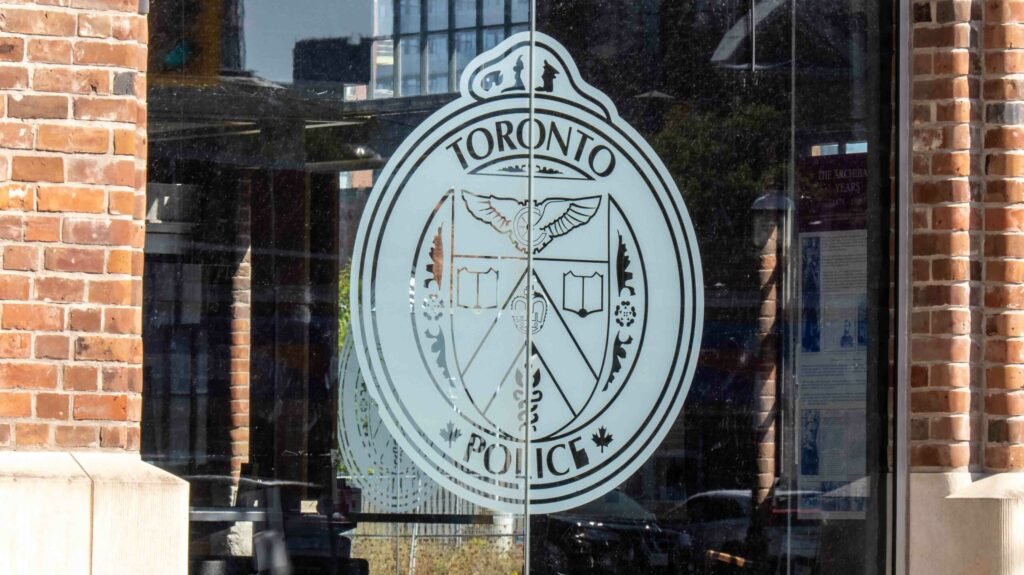 Toronto Police make arrests in Canada's first known 'SMS blaster' scam