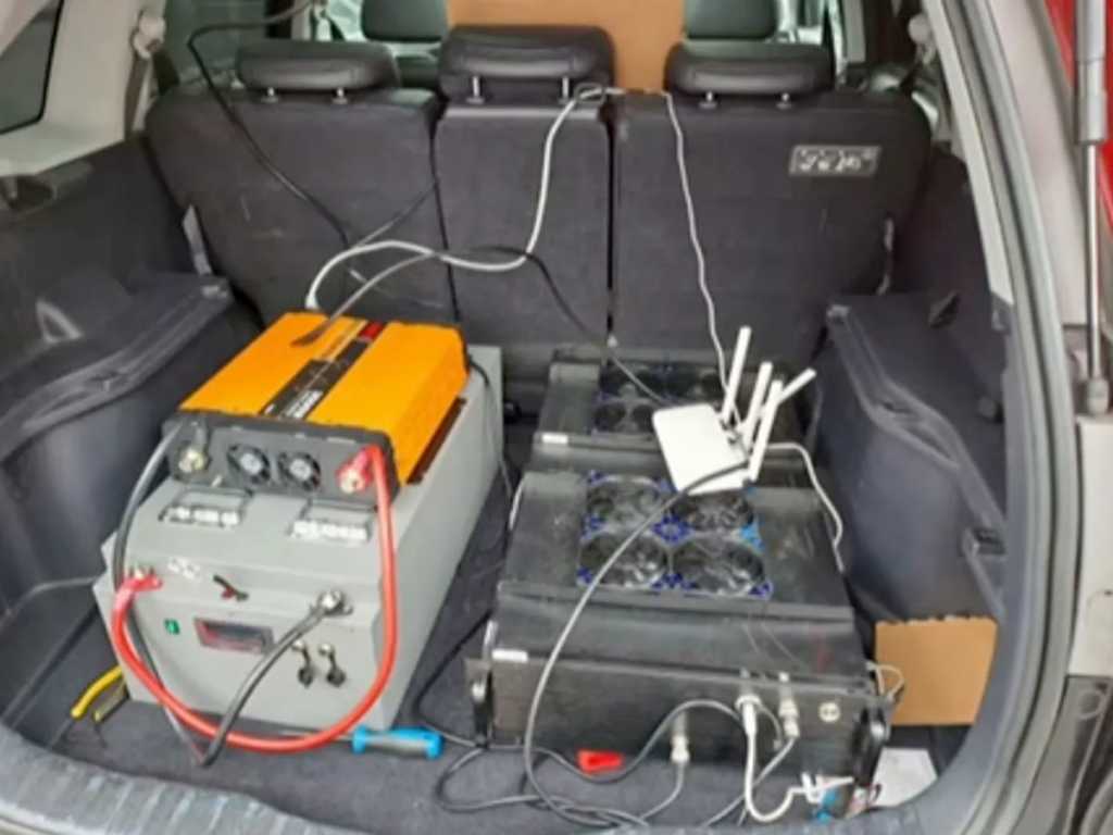 Toronto police seize 'SMS blasters,' a cybercrime weapon never before seen in Canada