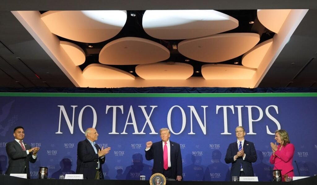 Trump touts no taxes on tips, overtime at Las Vegas roundtable