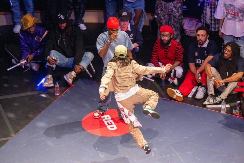 Ver fotos del Red Bull Dance Your Style Midwest Regional – Celebrity Land